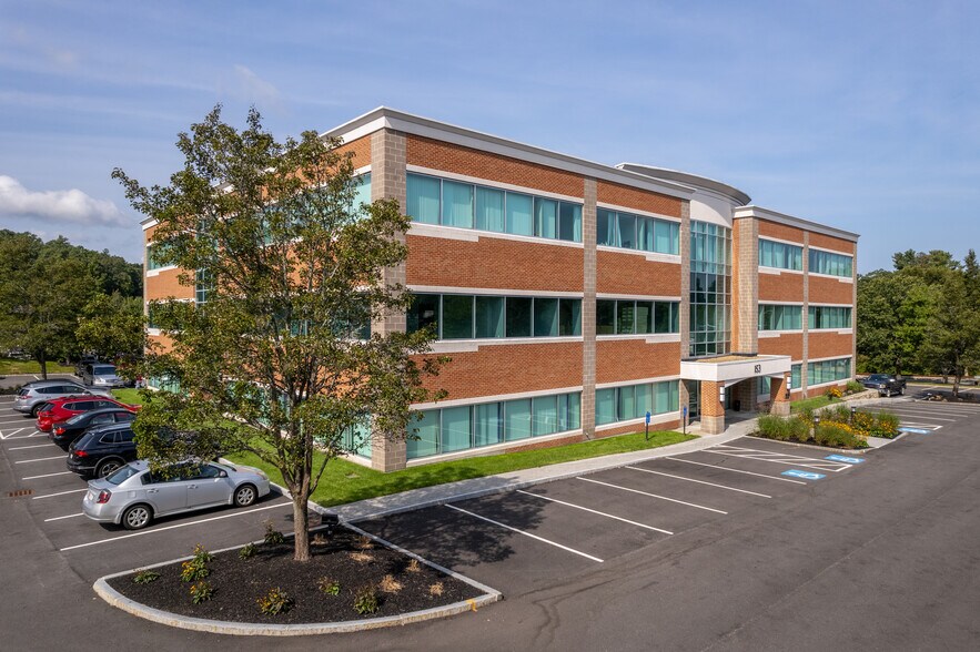 More Photos Of 153 Cordaville Rd, Southborough Medical For Lease