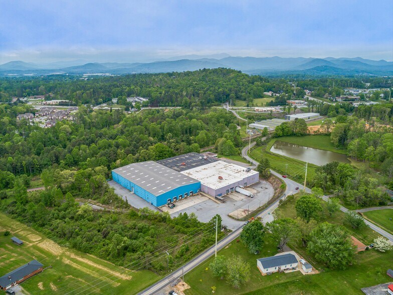 More Photos Of 90 Christ School Rd, Arden Distribution For Lease