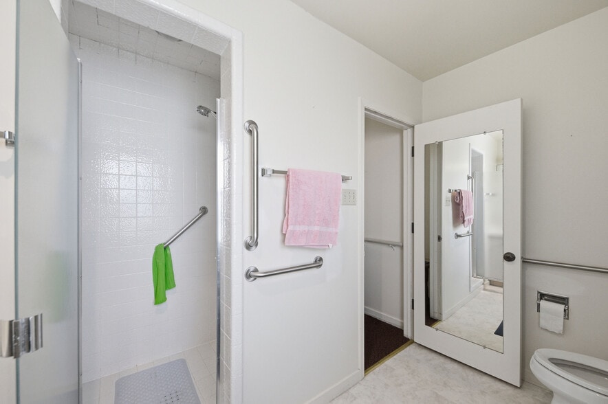 More Photos Of 3900 Balboa St, San Francisco Religious Facility For Sale