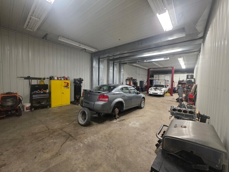 More Photos Of 100 Star Connection Dr, Wright City Warehouse For Sale