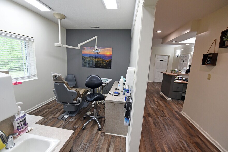 More Photos Of 10 Deer Crossing Trl, Blairsville Office For Lease