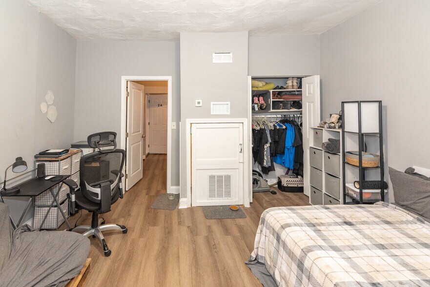 More Photos Of 4008 Primrose Ave, Baltimore Apartments For Sale