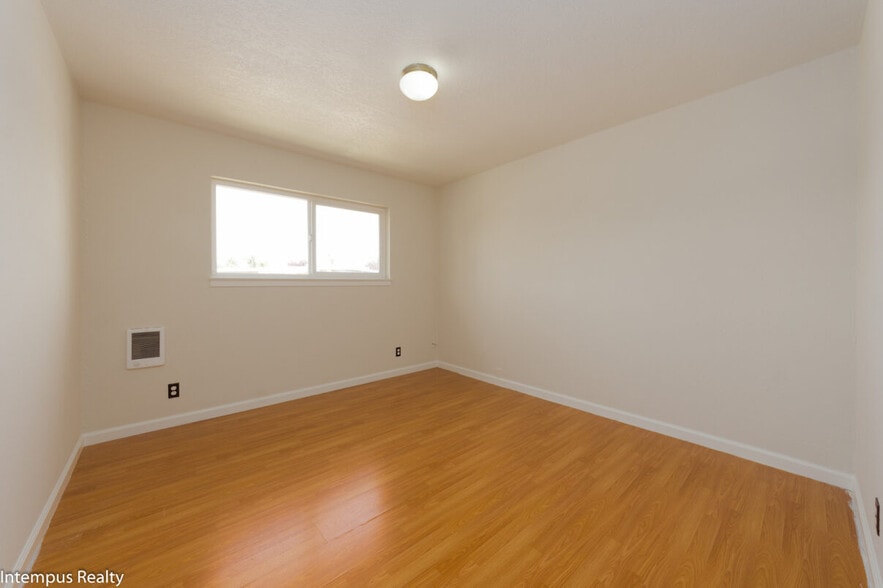 More Photos Of 780 Deland Ave, San Jose Apartments For Sale