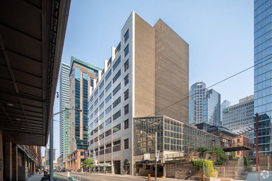 More Photos Of 1 Richmond St W, Toronto Office For Lease