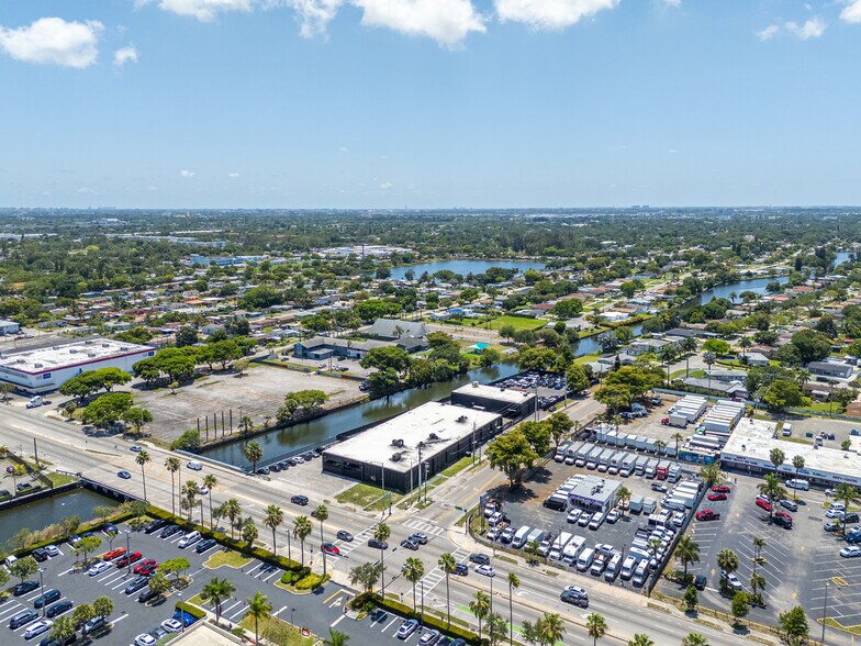 More Photos Of 8700 NW 7th Ave, Miami Warehouse For Sale