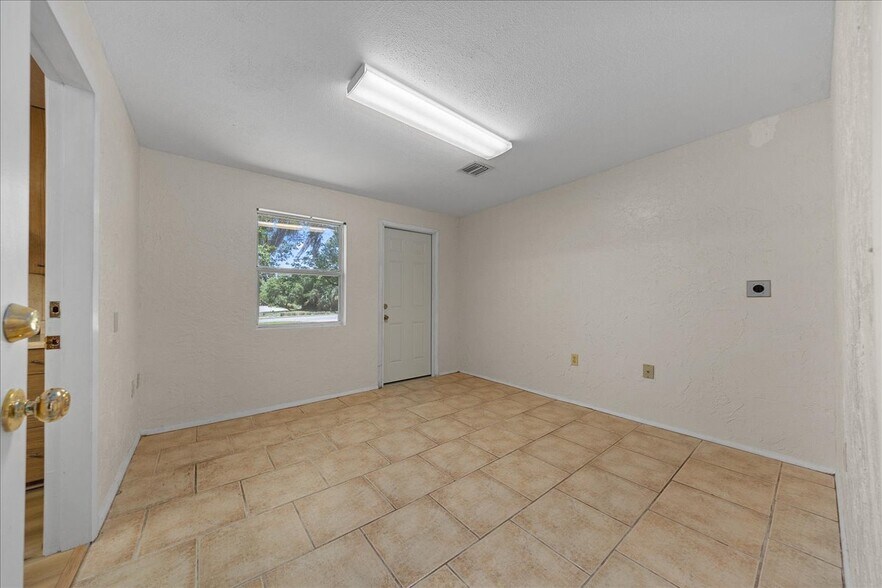 More Photos Of 2206 SE 3rd Ave, Ocala Office Residential For Sale