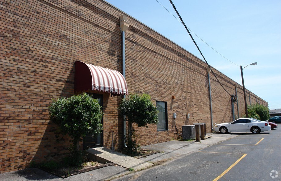 More Photos Of 420-422 Allied Dr, Nashville Distribution For Sale