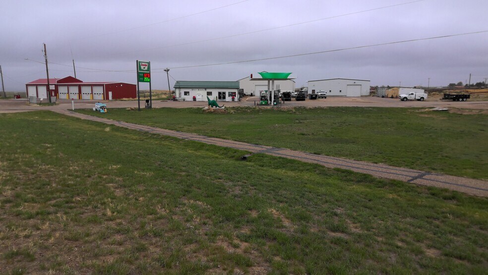 More Photos Of 7 55 Ranch Rd, Glenrock Service Station For Sale