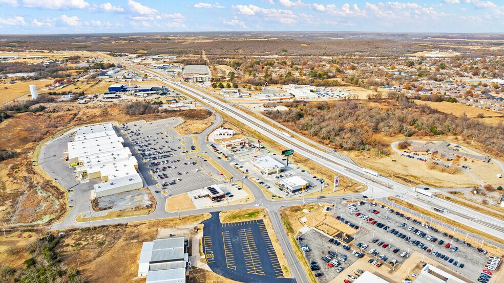 More Photos Of 1075 George Nigh Expy, Mcalester Land For Sale