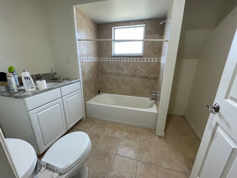 More Photos Of 5205 County Road 171, Wildwood Office For Sale