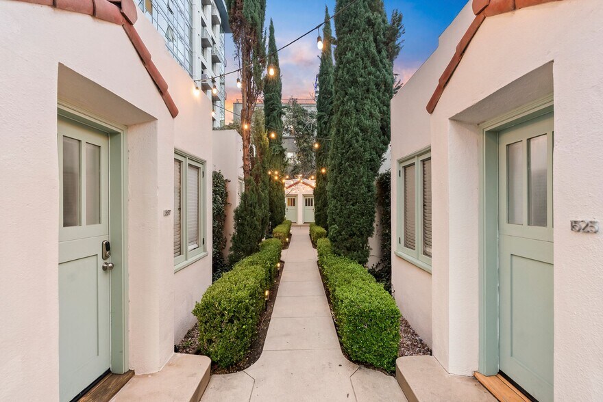 Primary Photo Of 1537 Union St, San Diego Apartments For Sale