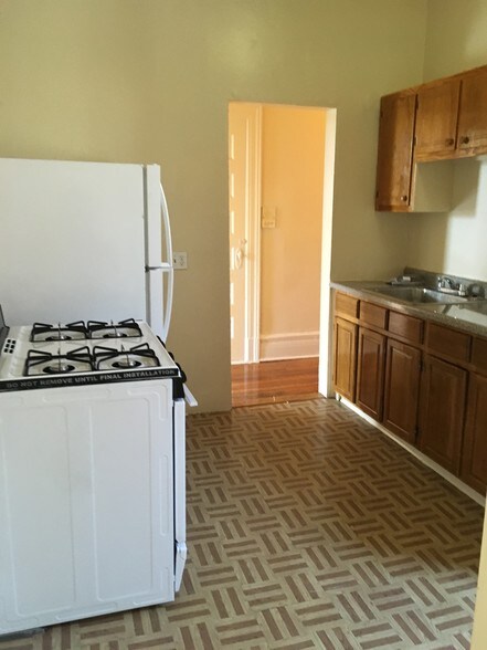 More Photos Of 25 Post St, Yonkers Apartments For Sale