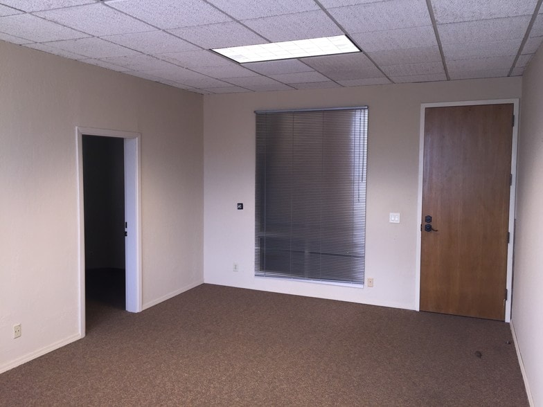 More Photos Of 100 Saratoga Ave, Santa Clara Office For Lease