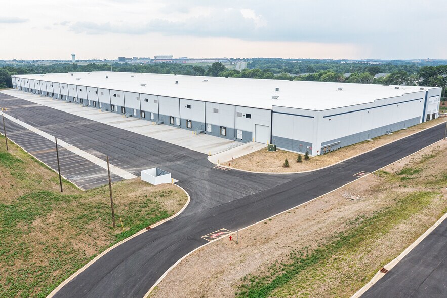 More Photos Of 172 Pitts School Rd SW, Concord Distribution For Lease