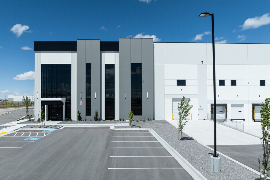 More Photos Of 264-S 5750 W, Salt Lake City Industrial For Sale