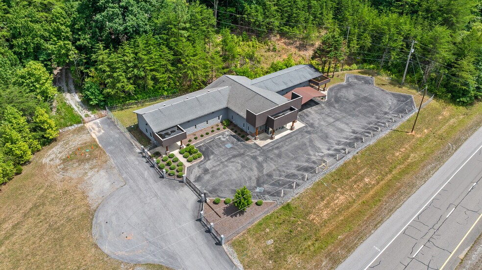More Photos Of 12820 Dayton Pike, Soddy Daisy Medical For Lease