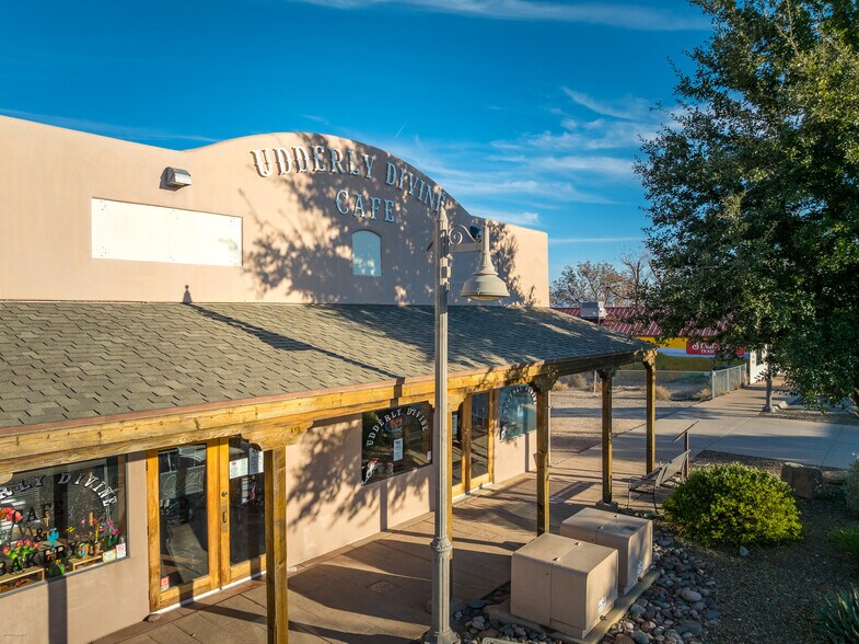 More Photos Of 545 S Main St, Camp Verde Storefront For Sale