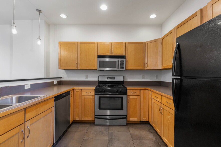 More Photos Of 1281 Stoneridge Dr, Bozeman Apartments For Sale