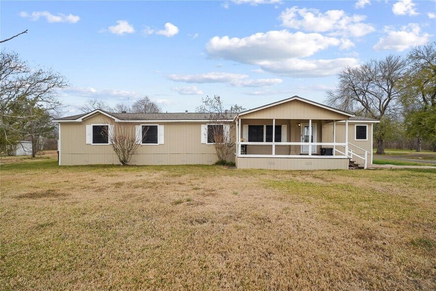 More Photos Of 19645 Nordt Rd, Damon Manufactured Housing Mobile Home Park For Sale