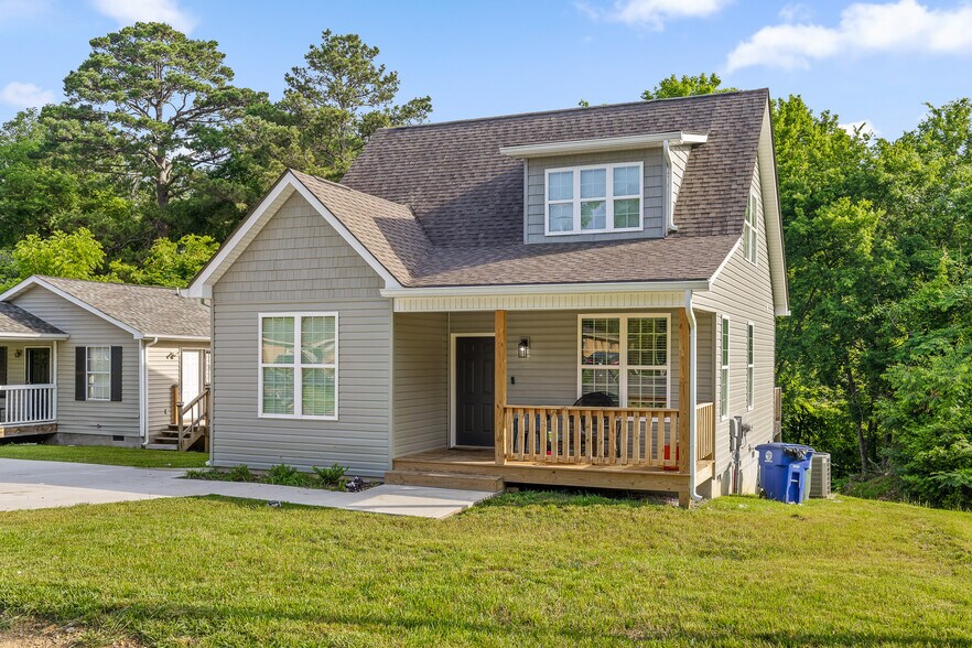 More Photos Of , Chattanooga Specialty For Sale