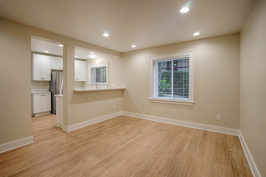 More Photos Of 416 Summit Ave E, Seattle Apartments For Sale