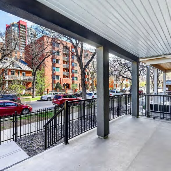 More Photos Of 1019 13th Ave SW, Calgary Office For Sale
