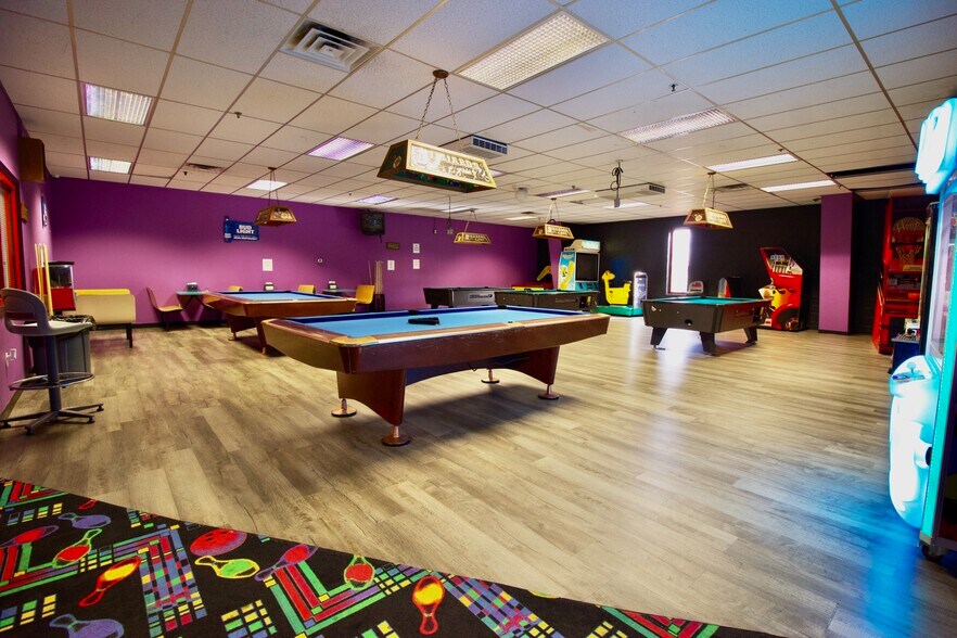 More Photos Of 157 Maple Carriage Dr, Lewisburg Bowling Alley For Sale