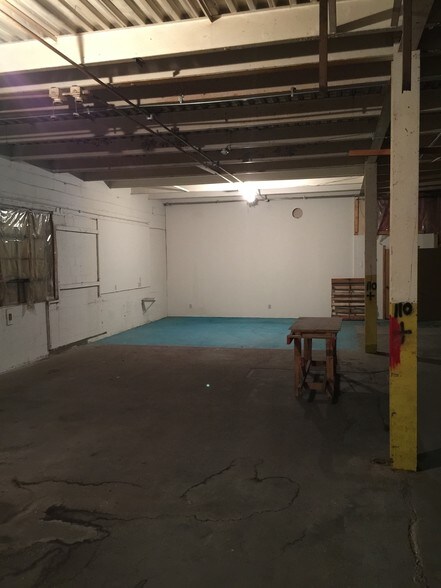 More Photos Of 3515 Lakeshore Dr, Saint Joseph Warehouse For Lease