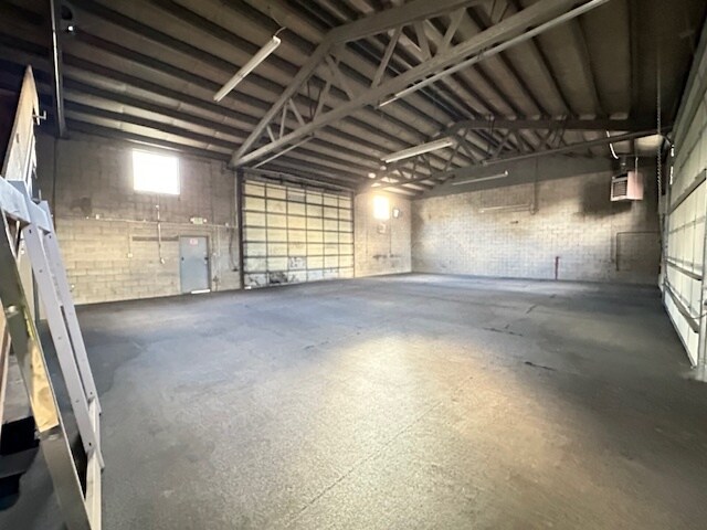 More Photos Of 427 Troy Rd, Moscow Warehouse For Sale