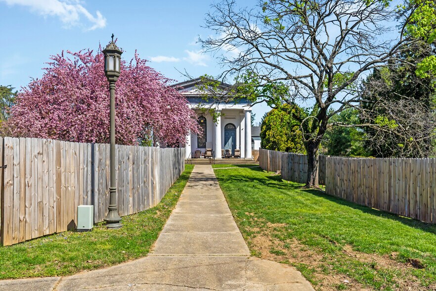 More Photos Of 18 Stone Chapel Ln, Pikesville Religious Facility For Sale