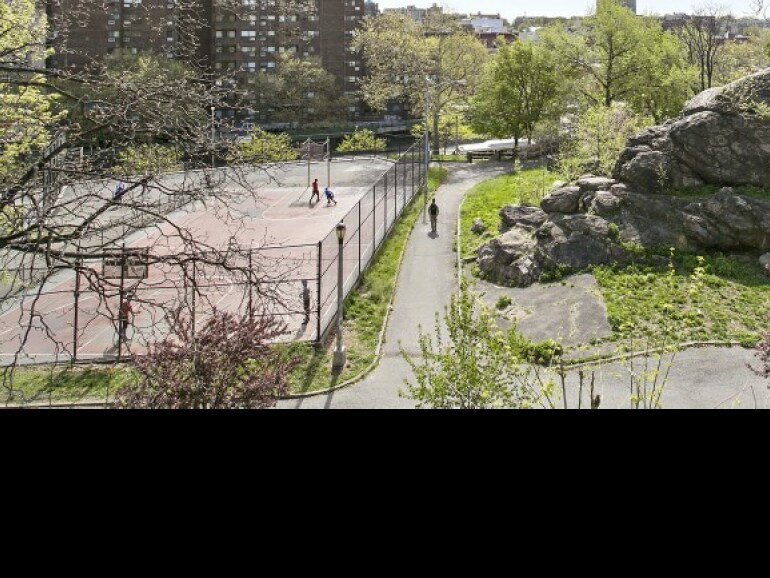 More Photos Of 240 E Tremont Ave, Bronx Apartments For Lease