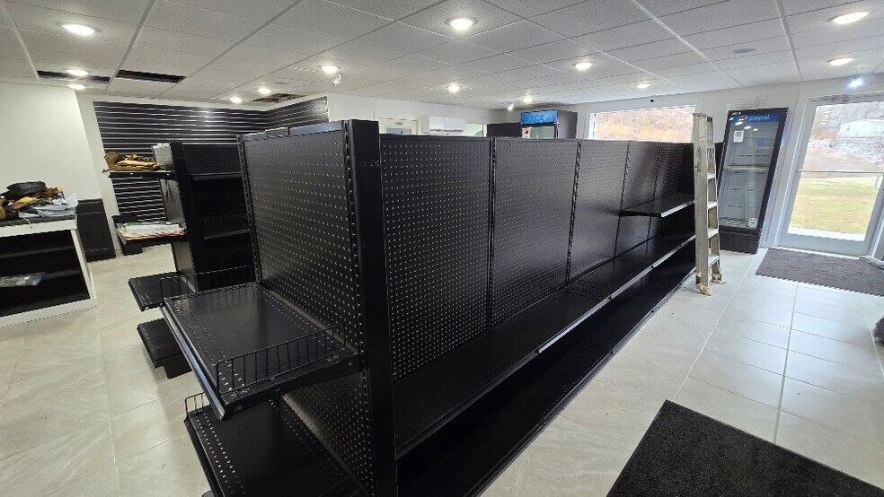 More Photos Of 1274 Left Fork Bens Way, Wharncliffe Storefront Retail Residential For Sale