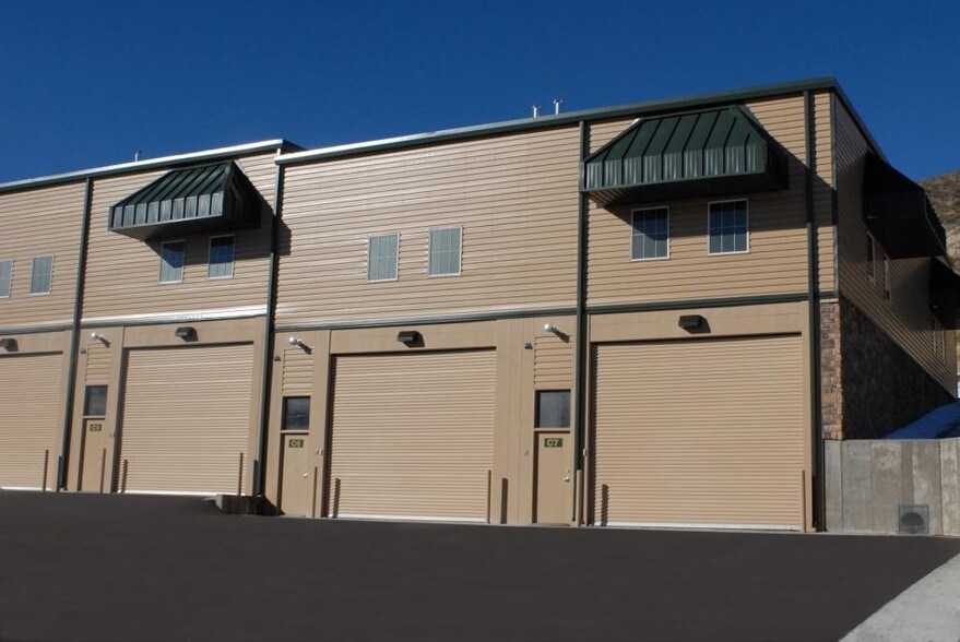 More Photos Of 871 Brickyard Cir, Golden Warehouse For Lease