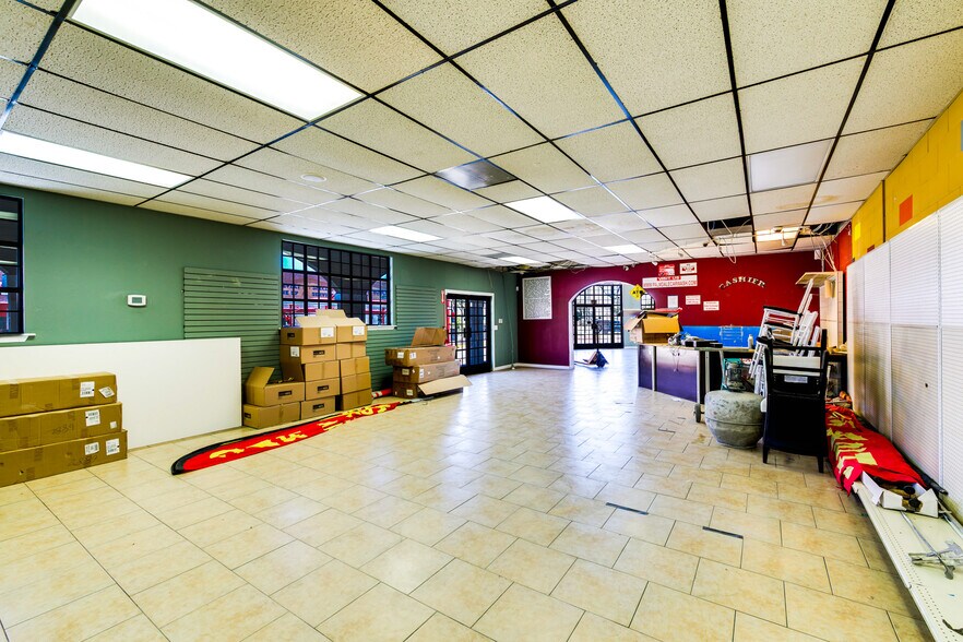 More Photos Of 1520 E Palmdale Blvd, Palmdale Carwash For Sale