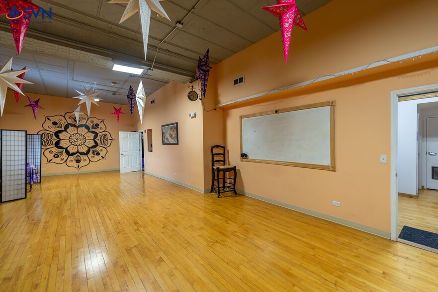 More Photos Of 4 E Wilson St, Batavia Loft Creative Space For Sale