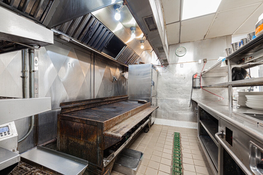 More Photos Of 14410 Coastal Hwy, Ocean City Restaurant For Sale