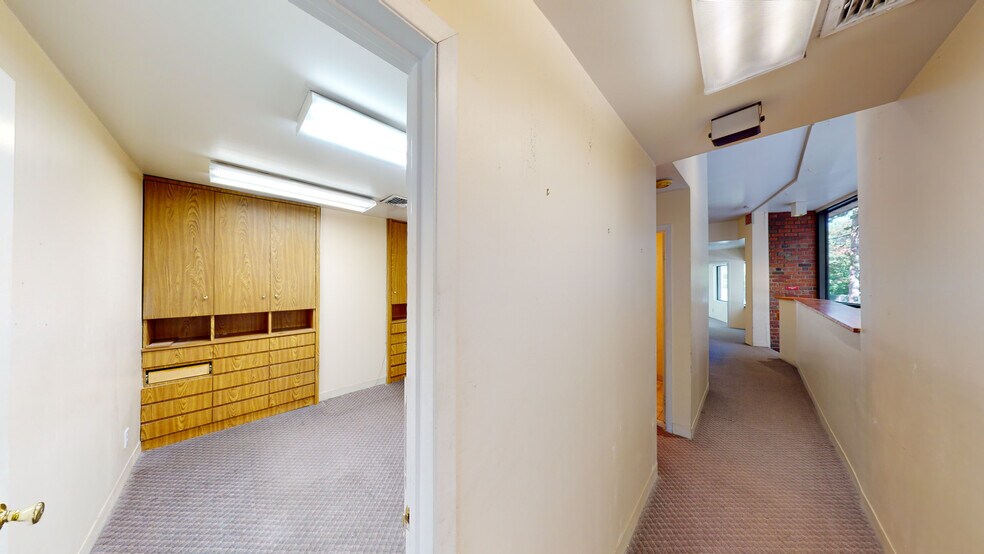 More Photos Of 7606 7th Ave, Brooklyn Office For Lease