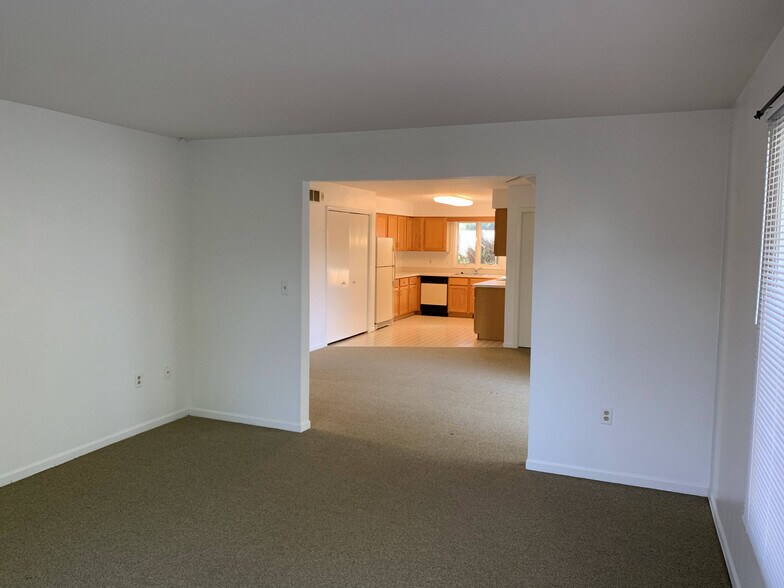 More Photos Of 2200 Airey Ct, Ann Arbor Self Storage For Lease
