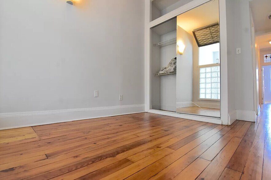 More Photos Of 197 Nassau Ave, Brooklyn Apartments For Sale