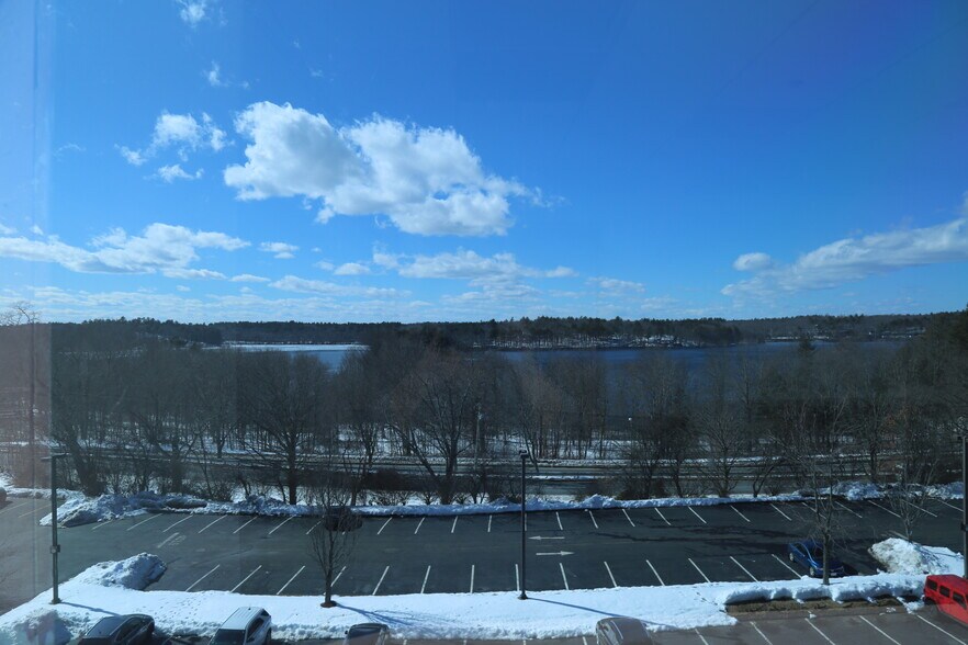 More Photos Of 3 Woodland Rd, Stoneham Medical For Sale