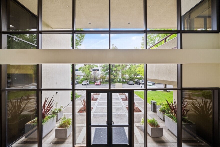 More Photos Of 3235 Kifer Rd, Santa Clara Office For Lease