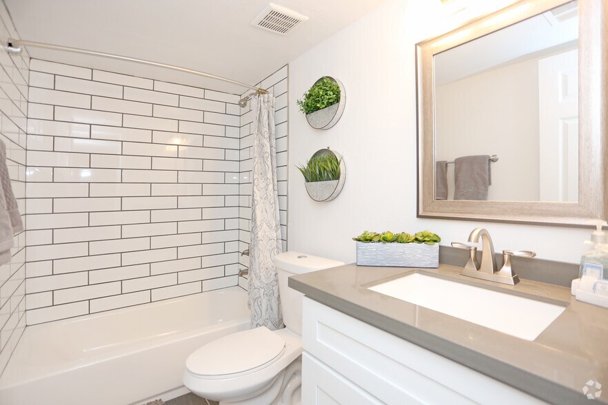 More Photos Of 3001 N 32nd St, Phoenix Apartments For Sale