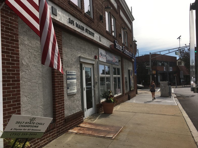 More Photos Of 201 Main St, Toms River Office For Lease