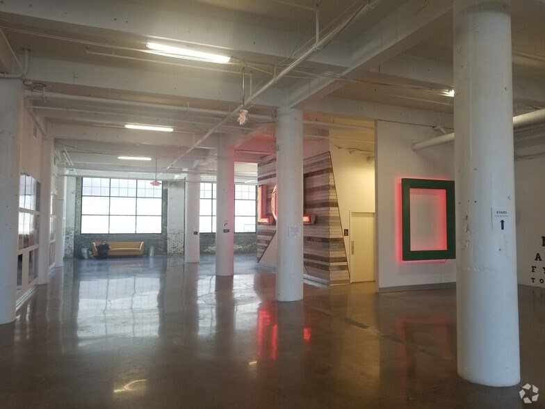 More Photos Of 550 Vandalia St, Saint Paul Loft Creative Space For Lease