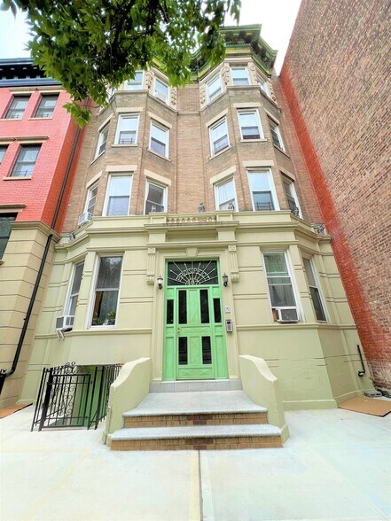 More Photos Of 487 Prospect Pl, Brooklyn Multifamily For Sale