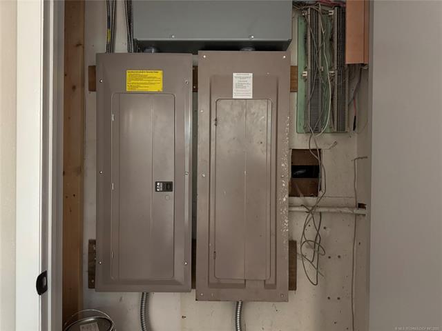 More Photos Of 1029 E Washington Ave, Mcalester Rehabilitation Center For Sale