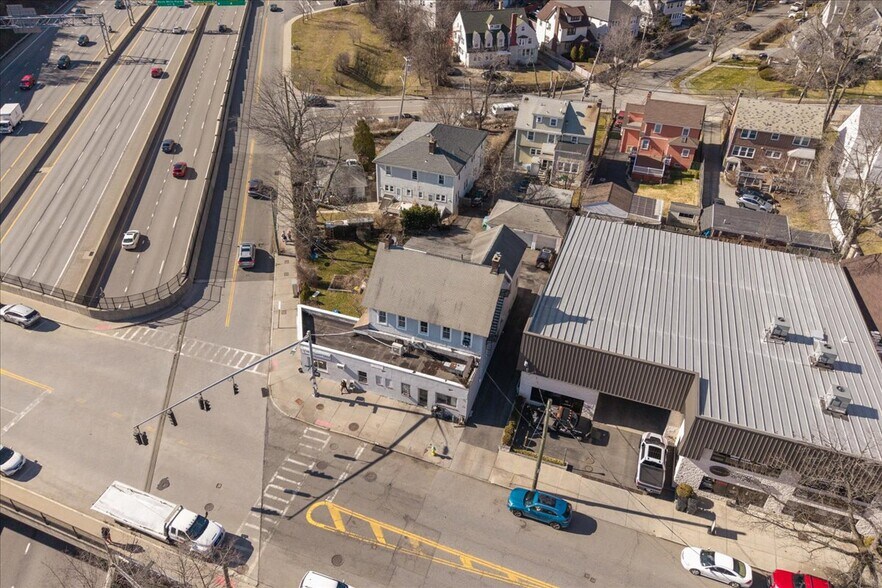 More Photos Of 49 LAKE St, West Harrison Restaurant For Sale