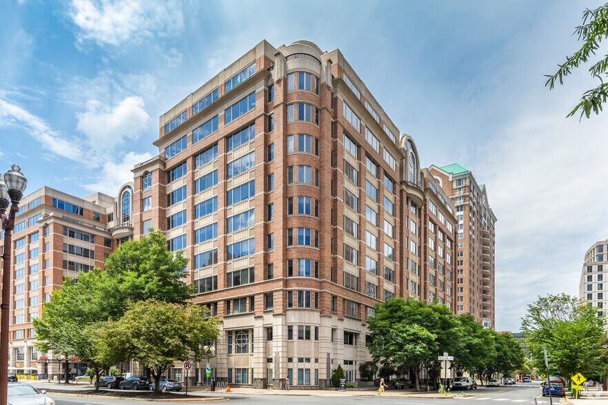 More Photos Of 4401 Wilson Blvd, Arlington Unknown For Lease