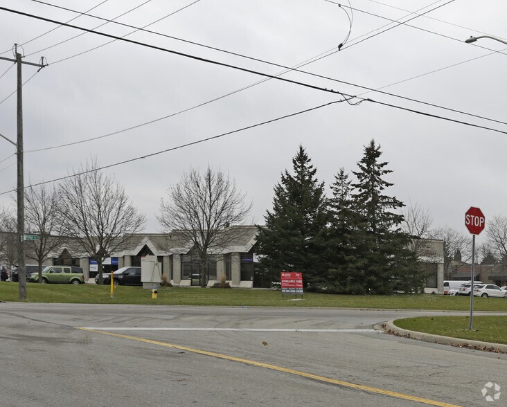 More Photos Of 745 Bridge St, Waterloo Office For Lease