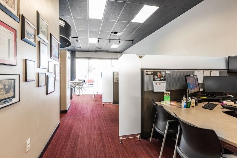 More Photos Of 420 N Redwood Rd, North Salt Lake General Retail For Sale